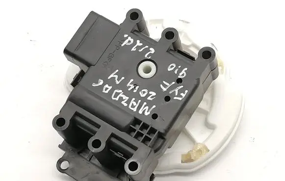 Mazda 6 A/C air flow flap actuator/motor GA705KD47