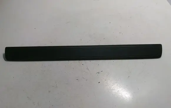 Toyota Verso Front sill trim cover 679110F010