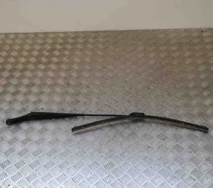 Volkswagen Touran I Windshield/front glass wiper blade 2K1955409A