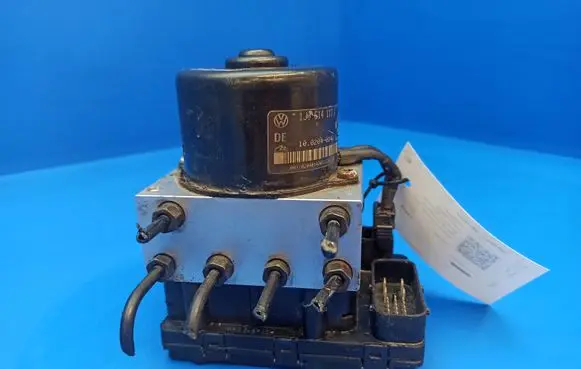Volkswagen Golf IV ABS Pump 1J0907379G 5WK8474 10094903403
