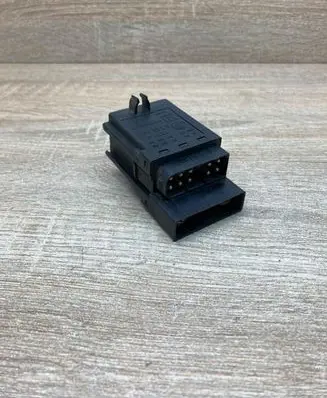 BMW 3 E46 Glow plug pre-heat relay 2243562 72RB500