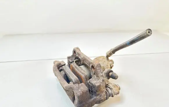 Honda CR-V Rear brake caliper Y04282