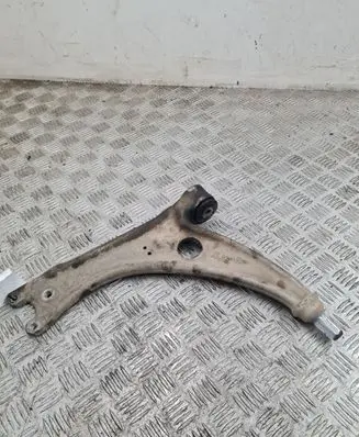 Volkswagen PASSAT B6 Front lower control arm/wishbone