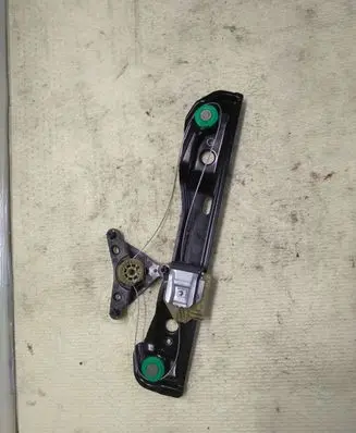 Mercedes-Benz B W246 W242 Rear window lifting mechanism without motor