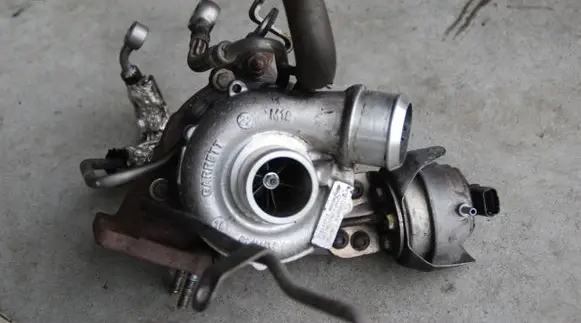 Ford Kuga II Turbo 9677063780