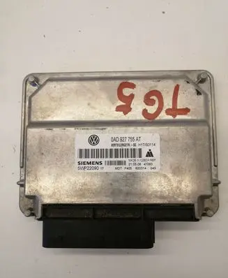 Volkswagen Touareg I Transfer box differential control unit 0AD927755AT