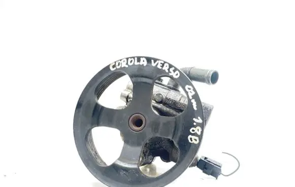 Toyota Corolla Verso E121 Power steering pump