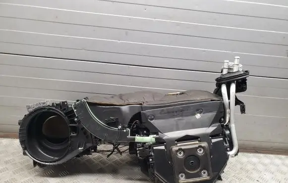 BMW 3 F30 F35 F31 Interior heater climate box assembly 9296781 9207085