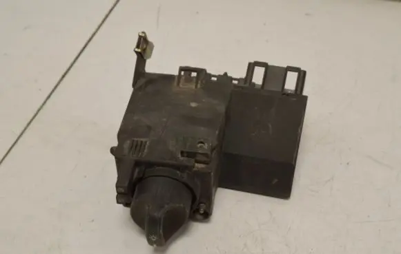 Mercedes-Benz E W210 Light switch 2105450504 A2105450504