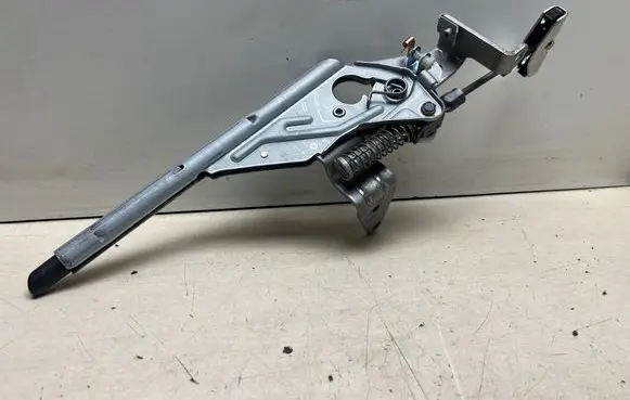 BMW 1 E81 E87 Handbrake/parking brake lever assembly 6782749