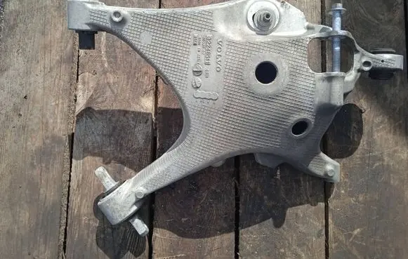 Volvo XC90 Rear upper control arm/wishbone 32246511