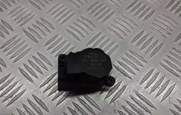Mercedes-Benz A W168 A/C air flow flap actuator/motor 1688204242