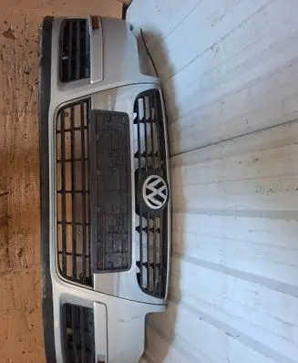 Volkswagen PASSAT B6 Front bumper 3C0807221