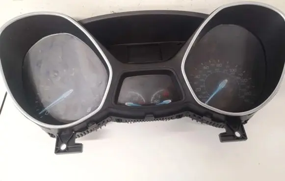 Ford Focus Speedometer (instrument cluster) bm5t14c226ae bm5t-14c226-ae