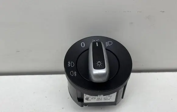 Volkswagen Golf VI Light switch 3C8941431C