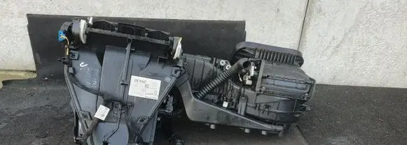 Skoda Superb B6 (3T) Interior heater climate box assembly 