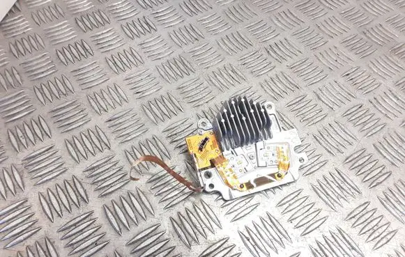 Headlight part
