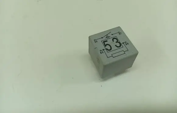 Skoda Fabia Mk2 (5J) Other relay 141951253B
