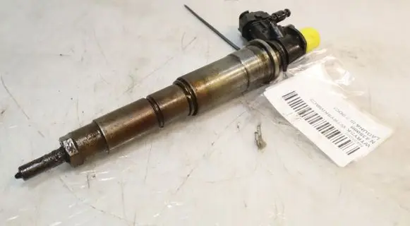 Fuel injector