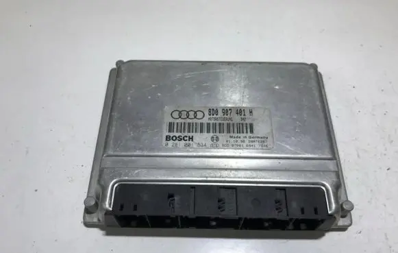 Audi A4 S4 B5 8D Engine control unit/module 0281001834 8d0907401h