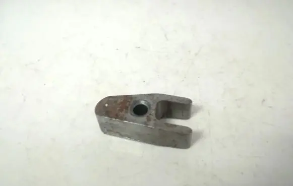Mercedes-Benz B W245 Fuel Injector clamp holder 