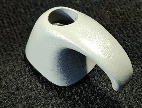 GMC Envoy Sun visor clip/hook/bracket 1501307