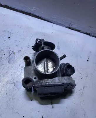 Audi A4 S4 B5 8D Throttle valve 408237210 058133063