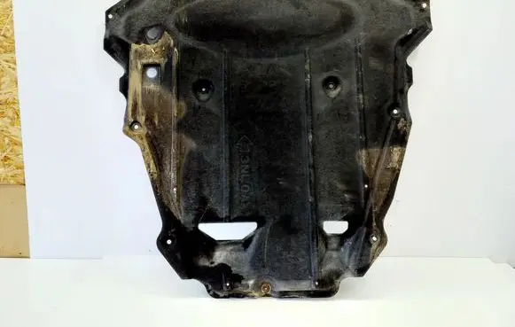 Nissan Leaf II (ZE1) Engine splash shield/under tray