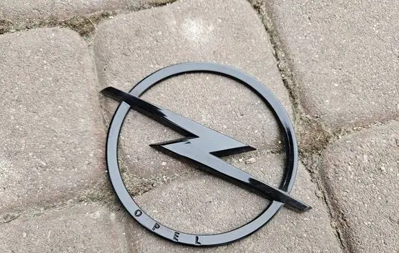 Opel Mokka B Manufacturers badge/model letters 