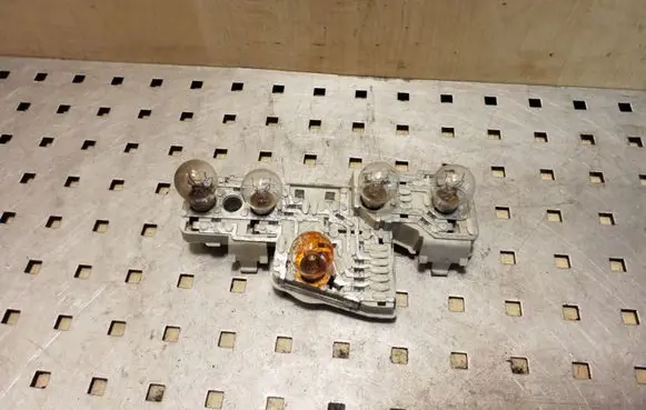 Tail light part