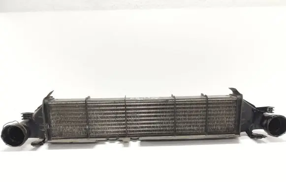 Mercedes-Benz C W203 Intercooler radiator A2035000000 U323105 01010870000
