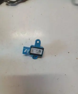 Volvo XC60 Airbag deployment crash/impact sensor 30798511