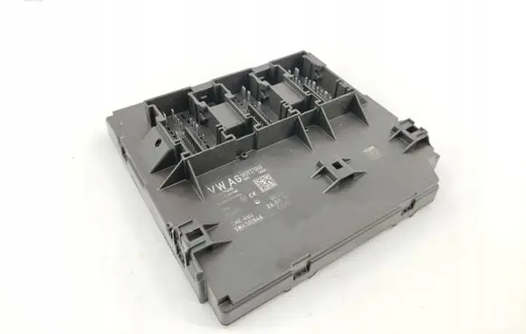 Volkswagen Touran II Comfort/convenience module 5K0937086F