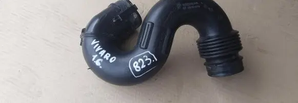 Opel Vivaro Air intake hose/pipe 165555514R