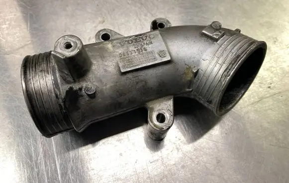 Volvo V70 Intercooler hose/pipe 08631538