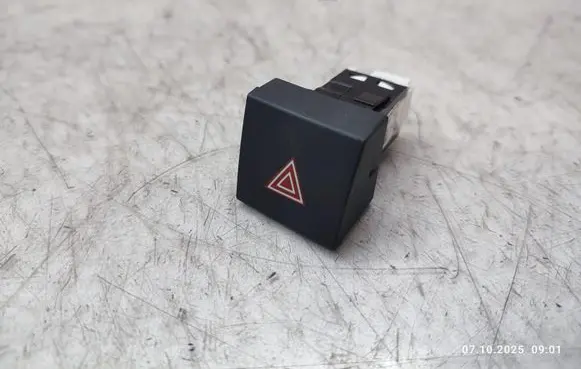 Peugeot 508 RXH Hazard light switch 96662380ZE