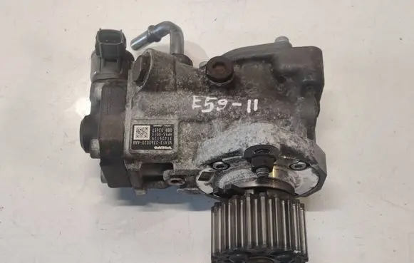 Volvo XC60 Fuel injection high pressure pump 31405129