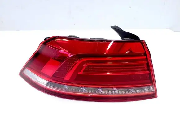 Volkswagen PASSAT B8 Rear/tail lights 3G5945311