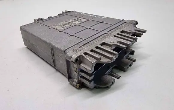 Volkswagen PASSAT B5 Engine control unit/module 028906021GL 28SA3359 0281001656
