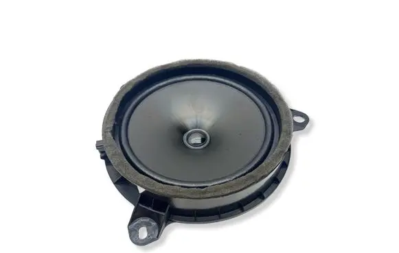 Toyota Yaris XP210 Front door speaker 86160 861600D450