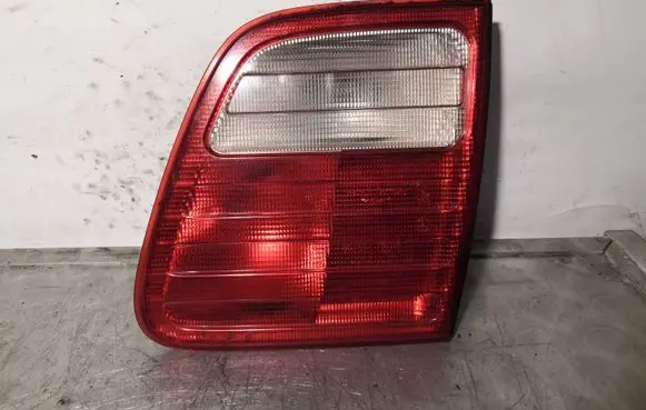 Mercedes-Benz E W210 Tailgate rear/tail lights A2108202464 198524