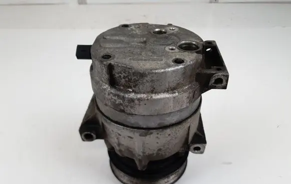 Renault Laguna II Air conditioning (A/C) compressor (pump) 8200421410