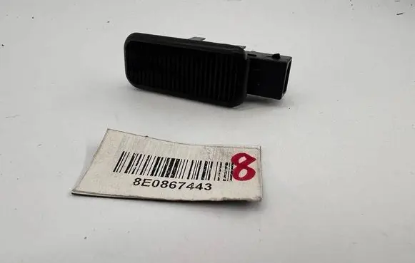 Audi A3 S3 A3 Sportback 8P Front door interior light 8E0867443