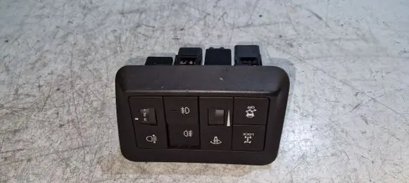 Hyundai Santa Fe Windscreen/window heater switch 202002962