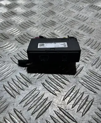 Audi A5 AUX in-socket connector 8W0035708