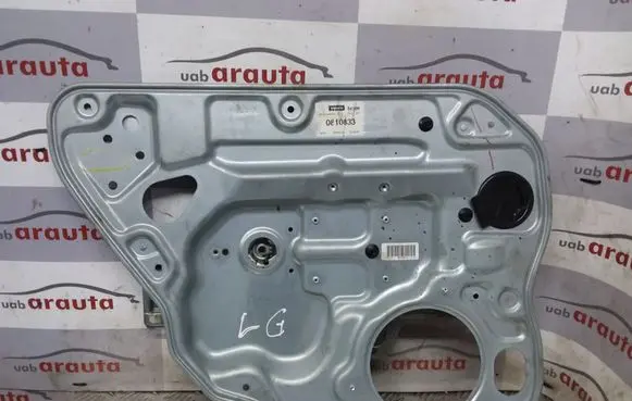 Rear window lifting mechanism without motor