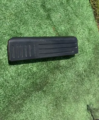 Tesla Model S Foot rest pad/dead pedal 600596800C