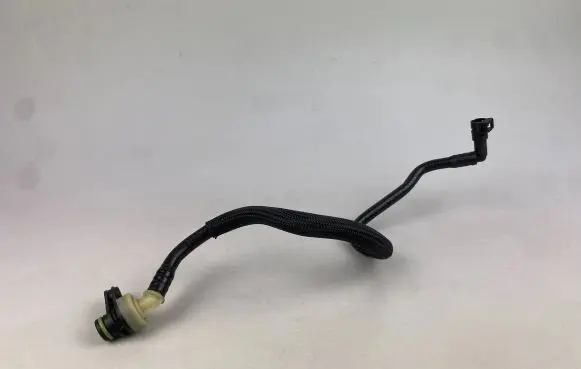 Mercedes-Benz CLA C118 X118 Engine coolant pipe/hose 118721370R