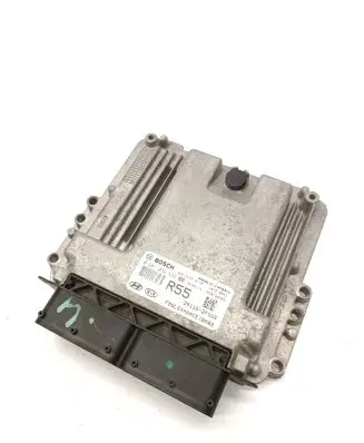 KIA Sportage Engine control unit/module 0281032639 391152FGG5 EDC17C57