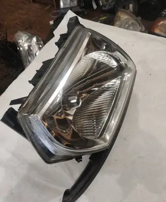 Nissan Patrol Y61 Headlight/headlamp